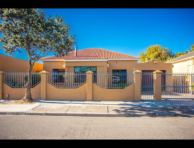 3 BEDROOM FREEHOLD SOLD IN PAROW VALLEY